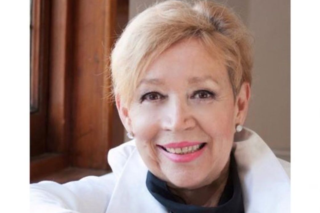 christine-green-563x397