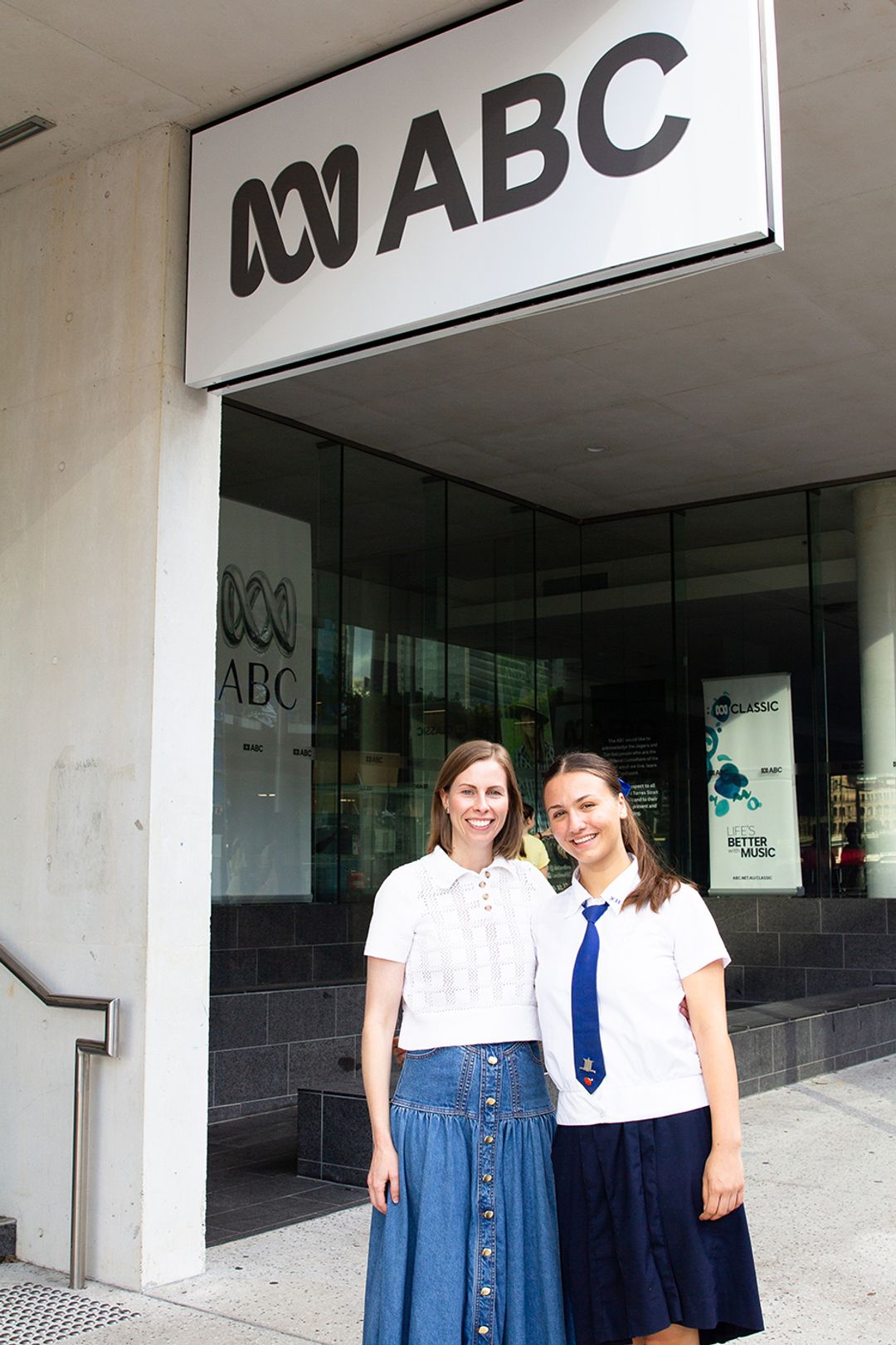 sophieclutterbuckatabcwithgerogiaslade-5_resized1400x933