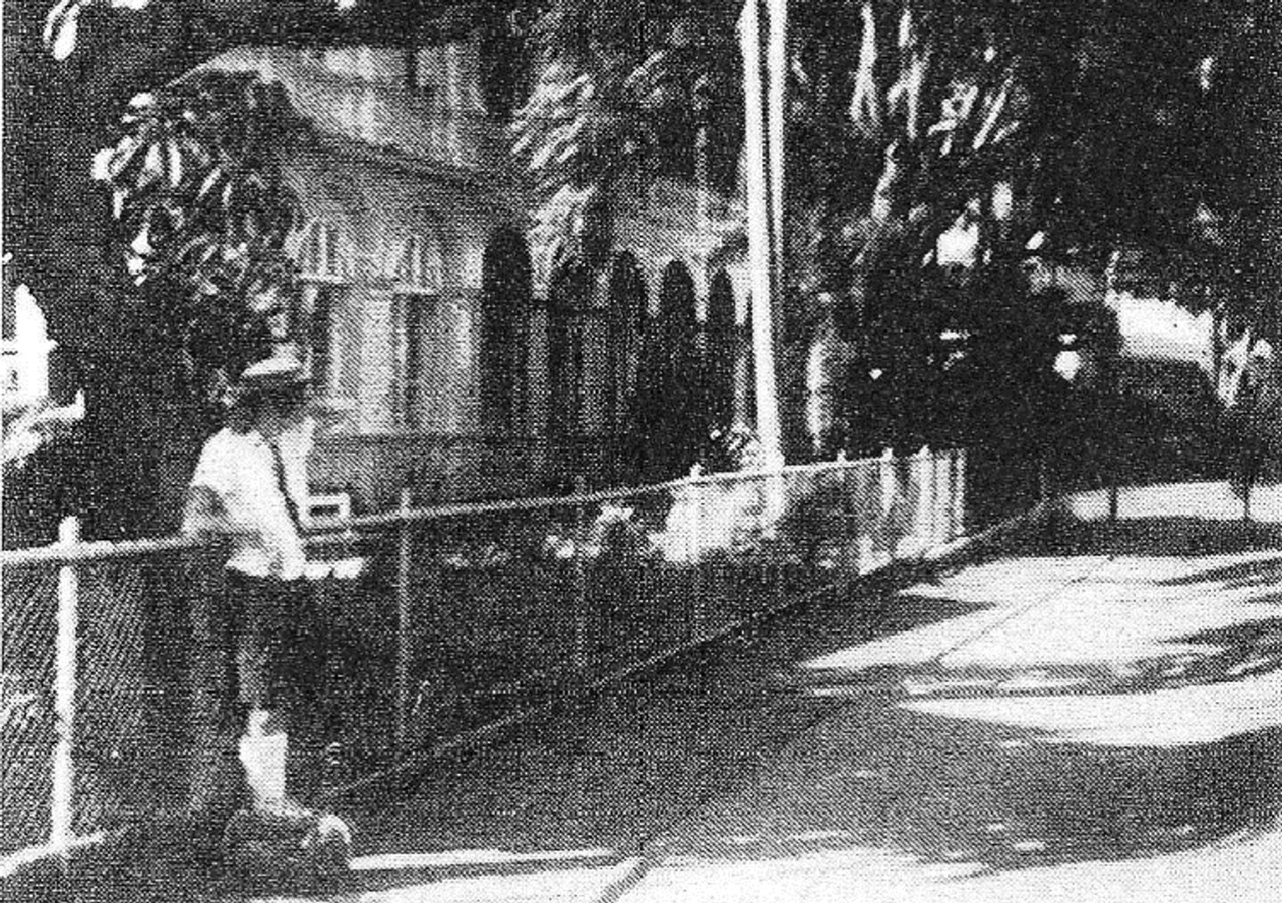 front-of-school-1978-752x530-1