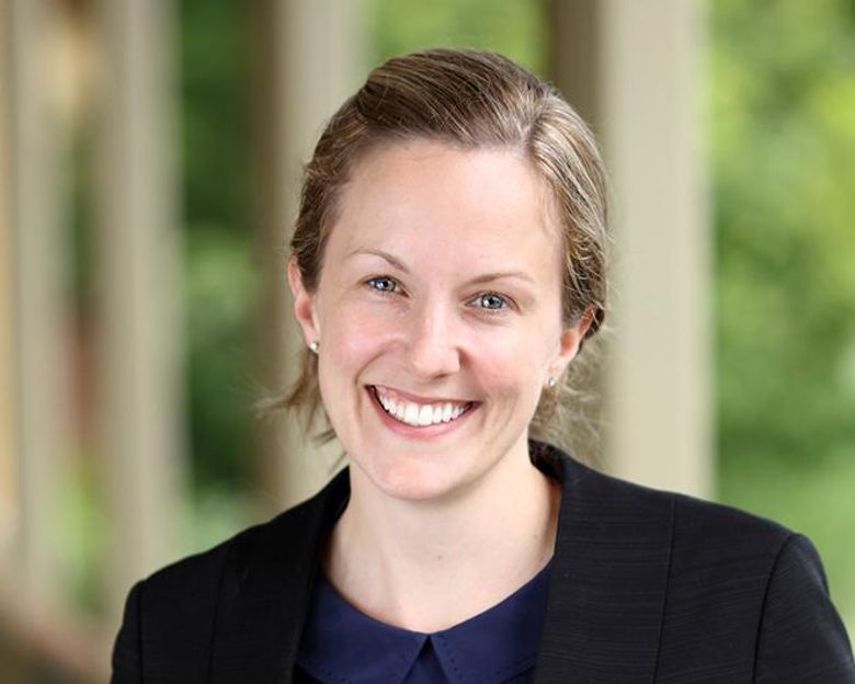 about_leadership_people_julie_mckay_752